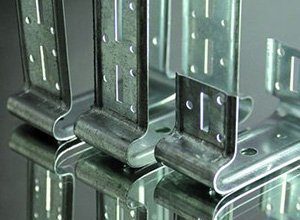 Metal accessories for wall linings and walls